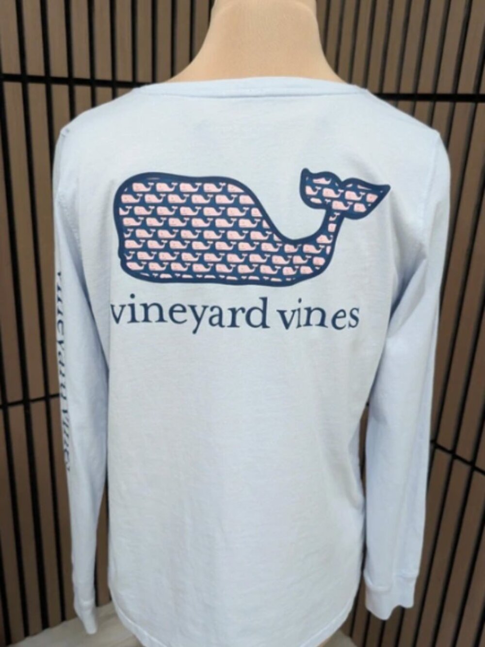 Vineyard Vines Women’s Long Sleeve Whale Pocket Blue 100% Cotton - Picture 11 of 12
